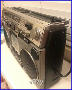 AIWA TPR-955 Boombox vintage cassette/recorder stereo