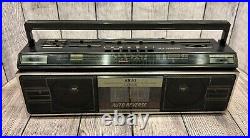 Akai AJ-R205 Boombox 4-Band AM/FM/SW Stereo Radio Cassette Recorder Vintage