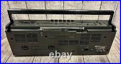 Akai AJ-R205 Boombox 4-Band AM/FM/SW Stereo Radio Cassette Recorder Vintage