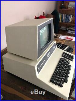 Commodore PET CBM 2001 32N Vintage Computer With Data Cassette Recorder