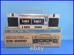 Crown CS2200 AM/FM Stereo Radio-Recorder Cassette Boombox Vintage Crown CS2200 AM/FM Stereo Radio-Recorder Cassette Boombox Vintage