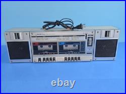 Crown CS2200 AM/FM Stereo Radio-Recorder Cassette Boombox Vintage Crown CS2200 AM/FM Stereo Radio-Recorder Cassette Boombox Vintage