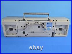 Crown CS2200 AM/FM Stereo Radio-Recorder Cassette Boombox Vintage Crown CS2200 AM/FM Stereo Radio-Recorder Cassette Boombox Vintage