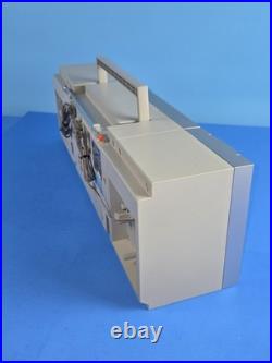 Crown CS2200 AM/FM Stereo Radio-Recorder Cassette Boombox Vintage Crown CS2200 AM/FM Stereo Radio-Recorder Cassette Boombox Vintage