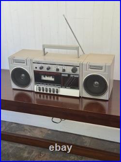 Crown Stereo Cassette Radio Recorder Model CSC-155 F WORKS