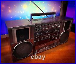 HITACHI TRK-9100W? RaRe? Vintage Cassette Radio EQ Boombox