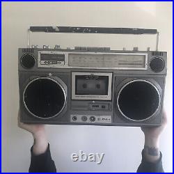 Hitachi stereo cassette recorder trk-8020H Boom box Stereo Say Anything 80s Vtg