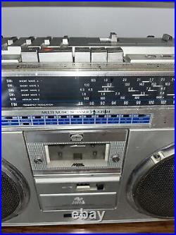 JVC Stereo Radio Cassette Recorder RC-M70JW Vintage Boombox FOR PARTS TURNS ON