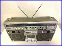 RARE Vintage Toshiba BomBeat RT-S893 Boombox Cassette Recorder Ghetto Blaster
