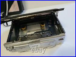 Rare Vintage AIWA Cassette Recorder AM/FM Radio With Original Headphones HS-J700