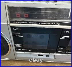 SANYO Dual Stereo Cassette Recorder / Player Radio M W210 80's Boombox Vintage