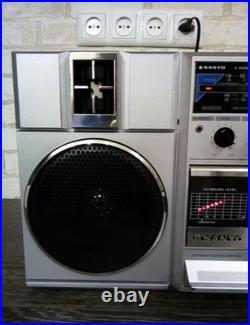 SANYO M9811LU Rare Vintage Stereo Radio Cassette Recorder 1984