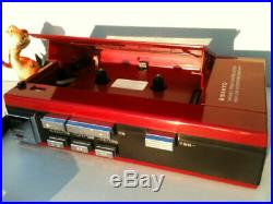 SANYO MR-51 Cassette-Corder Walkman Kassette Recorder Red Garnet Glossy Vintage