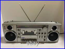 SANYO MR-V8 Radio Cassette Recorder Player FM/AM 2-Band Stereo Vintage #W1286 SANYO MR-V8 Radio Cassette Recorder Player FM/AM 2-Band Stereo Vintage #W1286