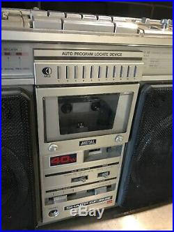 SHARP GF 9696Z Stereo Retro Boombox Vintage Radio Cassette Recorder