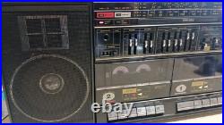 SILVER SR 2040 Rare Vintage Cassete Boombox Japan Retro Warranty SILVER SR 2040 Rare Vintage Cassete Boombox Japan Retro Warranty