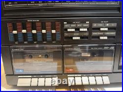 Sanyo Stereo/Cassette/Turntable- Stereo Music System GXT 220. Vintage