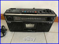 Sanyo Stereo Radio Cassette Recorder M9902F Vintage Boombox RARE Made in Japan