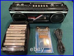 Sharp QT12 Radio Casette Player / Boombox Vintage AM/FM Tested Working + Extras