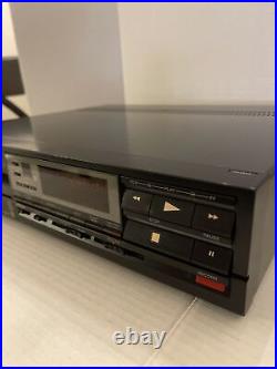 Sony SL-300 Super Betamax Video Cassette Recorder No Remote Vintage Rare