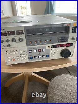 Sony U-Matic BVU-950P Professional Video Cassette Recorder Vintage