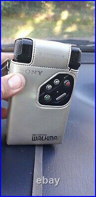 Sony wm r2 vintage dictaphone, Cassette Player, recorder
