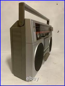 TOSHIBA RT-6015 Stereo Retro Boombox Vintage Radio Cassette Recorder