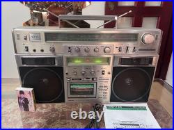 TOSHIBA RT-S90 Stereo Radio Cassette Recorder Boombox Vintage 1980 Japan