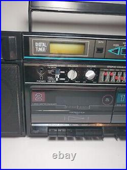 Toshiba AM/FM Stereo Radio Cassette Recorder Vintage Model RT-7066 Working