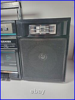 Toshiba AM/FM Stereo Radio Cassette Recorder Vintage Model RT-7066 Working