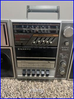 VINTAGE 1980's Sanyo M9835K Stereo Radio Cassette Recorder Boombox (READ)