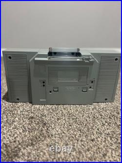 VINTAGE 1980's Sanyo M9835K Stereo Radio Cassette Recorder Boombox (READ) VINTAGE 1980's Sanyo M9835K Stereo Radio Cassette Recorder Boombox (READ)