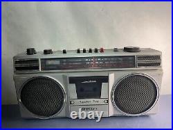 VINTAGE BOOMBOX SANYO M9706 PORTABLE RADIO CASSETTE RECORDER PLAYER Works Video