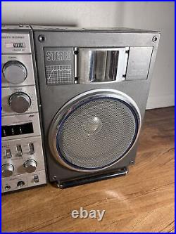 VINTAGE FISHER Boombox PH 492K Stereo Radio Cassette Recorder AM FM READ 2