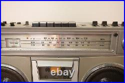 VINTAGE LASONIC TRC-915 Boombox Dynamic Mixing AM/FM/Cassette Recorder VINTAGE LASONIC TRC-915 Boombox Dynamic Mixing AM/FM/Cassette Recorder