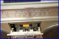 VINTAGE LASONIC TRC-915 Boombox Dynamic Mixing AM/FM/Cassette Recorder VINTAGE LASONIC TRC-915 Boombox Dynamic Mixing AM/FM/Cassette Recorder