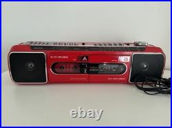 VINTAGE SANYO M W737K RED RADIO BOOMBOX DUAL CASSETTE RECORDER AM/FM Read VINTAGE SANYO M W737K RED RADIO BOOMBOX DUAL CASSETTE RECORDER AM/FM Read