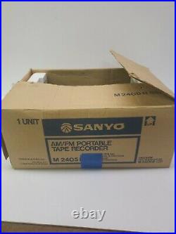 Vintage 1970's Portable Sanyo FM/AM Radio Cassette Tape Recorder M2405R with Box