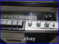 Vintage 1980's MacDonald Instruments AM/FM Cassette Recorder Boombox 6-33-67