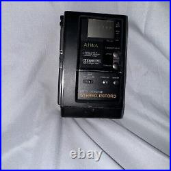 Vintage 1980s Aiwa HS-J800 Walkman Stereo Record Cassette Recorder Auto Reverse