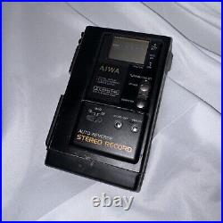 Vintage 1980s Aiwa HS-J800 Walkman Stereo Record Cassette Recorder Auto Reverse