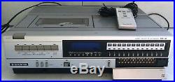 Vintage 1980s Sanyo Betamax Beta VCR 4400 Cassette Recorder Player With Remote
