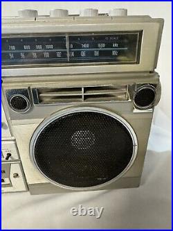 Vintage Audiologic AM/FM Two Cassette Recorder Boombox SCR-3266