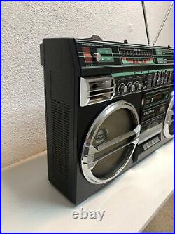 Vintage Crown SZ-5100SS Boombox Double Cassette Player Recorder Multiband Radio