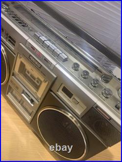 Vintage Hitachi TRK-8280 Radio Cassette Recorder Boombox Tested & Working Vintage Hitachi TRK-8280 Radio Cassette Recorder Boombox Tested & Working