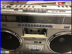 Vintage JVC BOOMBOX RC-M70JW Stereo Radio/Cassette Recorder PARTS/REPAIR