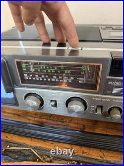 Vintage JVC CX-500 Portable Color TV Radio Cassette Recorder 1981 Powers On