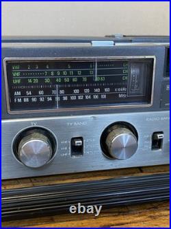 Vintage JVC CX-500 Portable Color TV Radio Cassette Recorder 1981 Powers On
