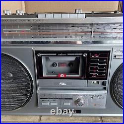 Vintage JVC RC-M50JW AM/FM STEREO RADIO CASSETTE RECORD GETTO BLASTER CLEAN