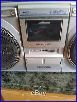 Vintage Japan Sanyo M9935K BOOMBOX Stereo Radio Cassette Player Recorder Works